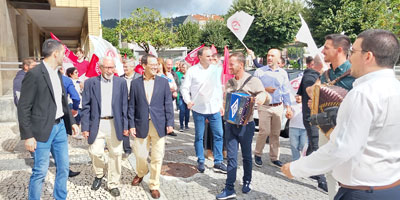 Filipe de Oliveira inaugura sede de campanha
