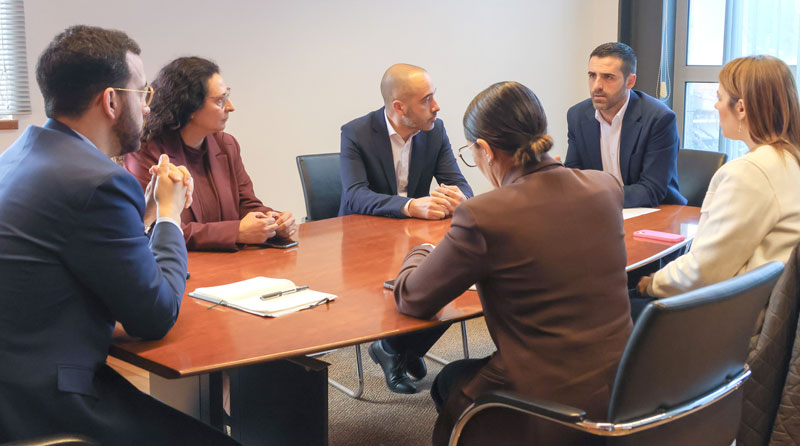 Executivo Municipal de Vieira do Minho recebe Deputados do PS