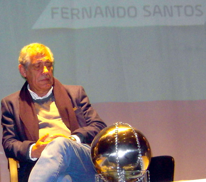 Prémio Árvore da Vida – Padre Manuel Antunes atribuído a Fernando Santos