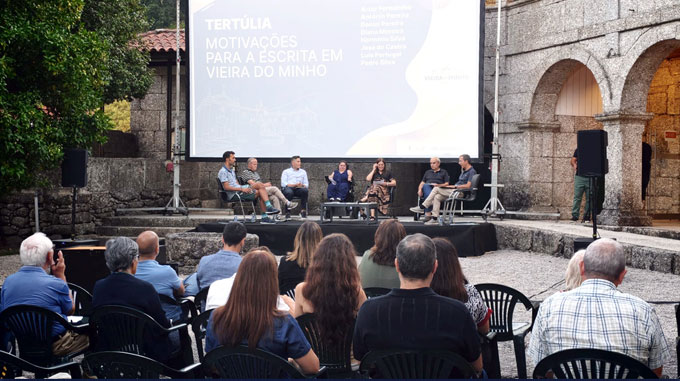 Casa de Lamas recebeu tertúlia dedicada à escrita e aos autores vieirenses 