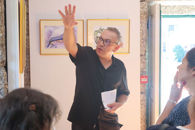 Exposição “Santiagu” na Casa de Lamas